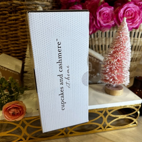 Cupcakes and Cashmere candle holder stand king queen nutcracker pastel pinkmas - Picture 4 of 15